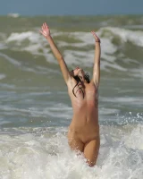 Girls in Nature - 35-0099