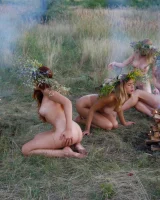 Girls in Nature - 05-0006