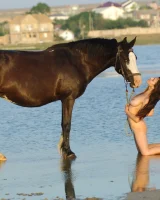 Girls in Nature - 08-0014