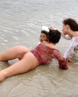 Girls in Nature - 16-0052