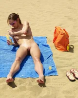 Hegre Art - 04-yanna-on-the-beach-yannaonthebeach_060308_004xxxl