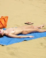 Hegre Art - 10-yanna-on-the-beach-yannaonthebeach_060308_010xxxl