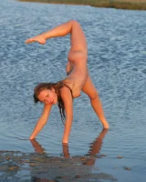 Outdoor Girls in Nature - 30-0030-katy-deep-blue