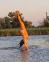 Outdoor Girls in Nature - 41-0041-katy-deep-blue